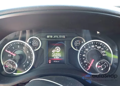 2025 Ram 1500 Tradesman 4X2 6'4 Box z USA, uszkodzony, nr VIN 1C6SRECG4SN707071